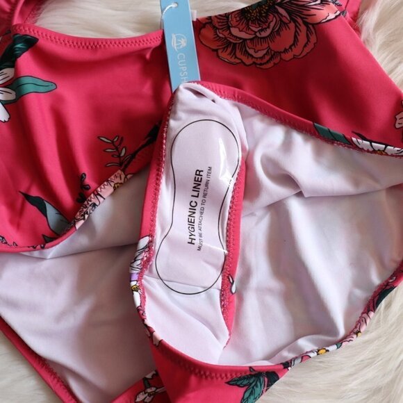 NEW Pink Floral O-Ring Cut Out One Piece Bathing Suit Swimwear Size Small - Picture 5 of 9